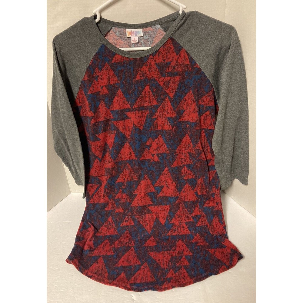 Lularoe Randy Size S Gray Red Shirt Geometric Print Pullover 3/4 Sleeve Top